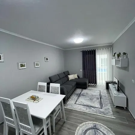 The Little Big Apartament Tushemisht