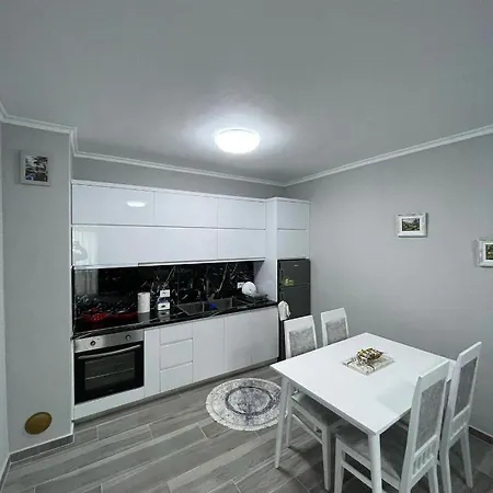The Little Big Apartament Tushemisht
